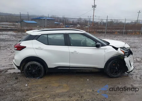 2022 Nissan Kicks Sr Xtronic Cvt z USA, uszkodzony, nr VIN 3N1CP5DV5NL532241